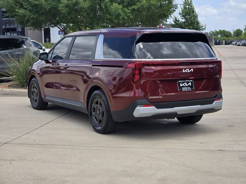 New 2026 Kia Carnival FWD image 3