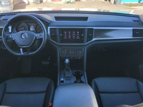 Used 2018 Volkswagen Atlas SE image 19