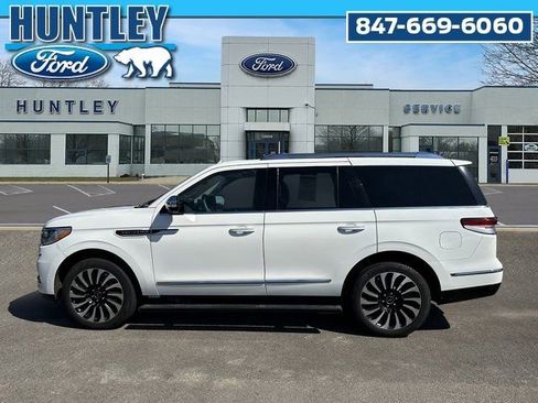 Used 2022 Lincoln Navigator Black Label AWD/4WD image 7