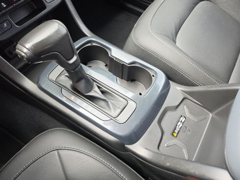 Used 2019 Chevrolet Colorado Z71 AWD/4WD image 23