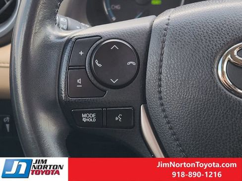 Used 2018 Toyota RAV4 Limited image 31