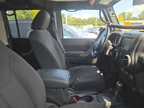 Used 2014 Jeep Wrangler Unlimited Sport w/ Quick Order Package 24S AWD/4WD image 9