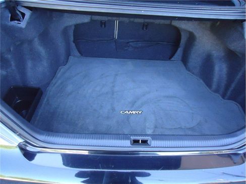 Used 2006 Toyota Camry XLE FWD image 18