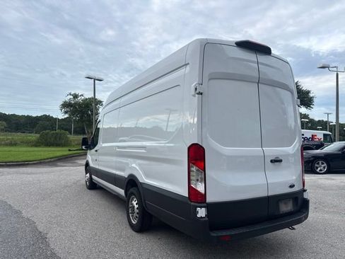 Used 2022 Ford Transit 250 148 High Roof Extended AWD w/ Load Area Protection Package image 4