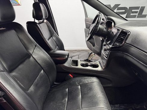 Used 2020 Jeep Grand Cherokee Limited w/ Luxury Group II image 53