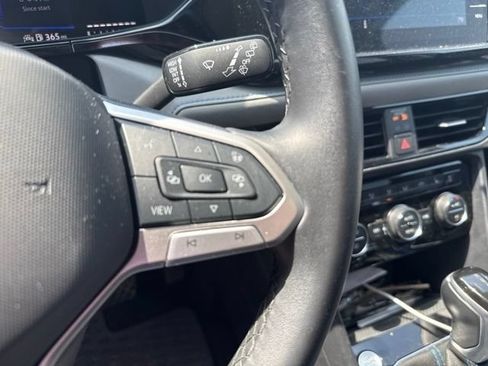 Used 2024 Volkswagen Taos SE AWD/4WD image 20