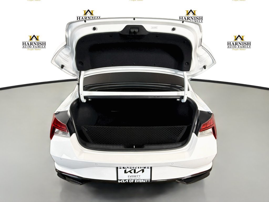 Used 2023 Hyundai Elantra Limited FWD image 30