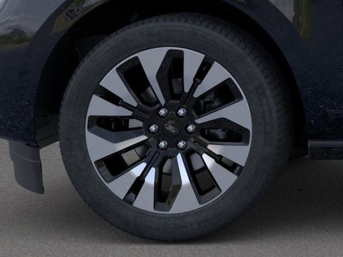 New 2026 Ford Expedition Platinum w/ Driver's Package image 19