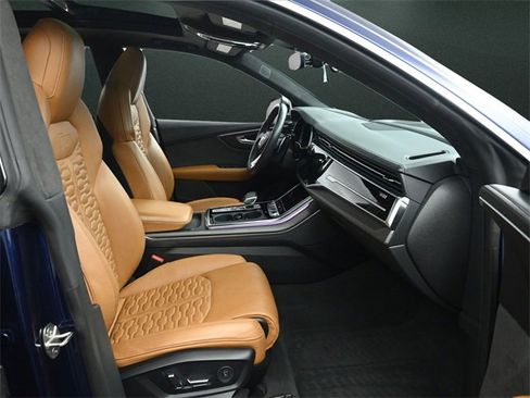 Used 2022 Audi RS Q8 w/ Luxury Package image 20