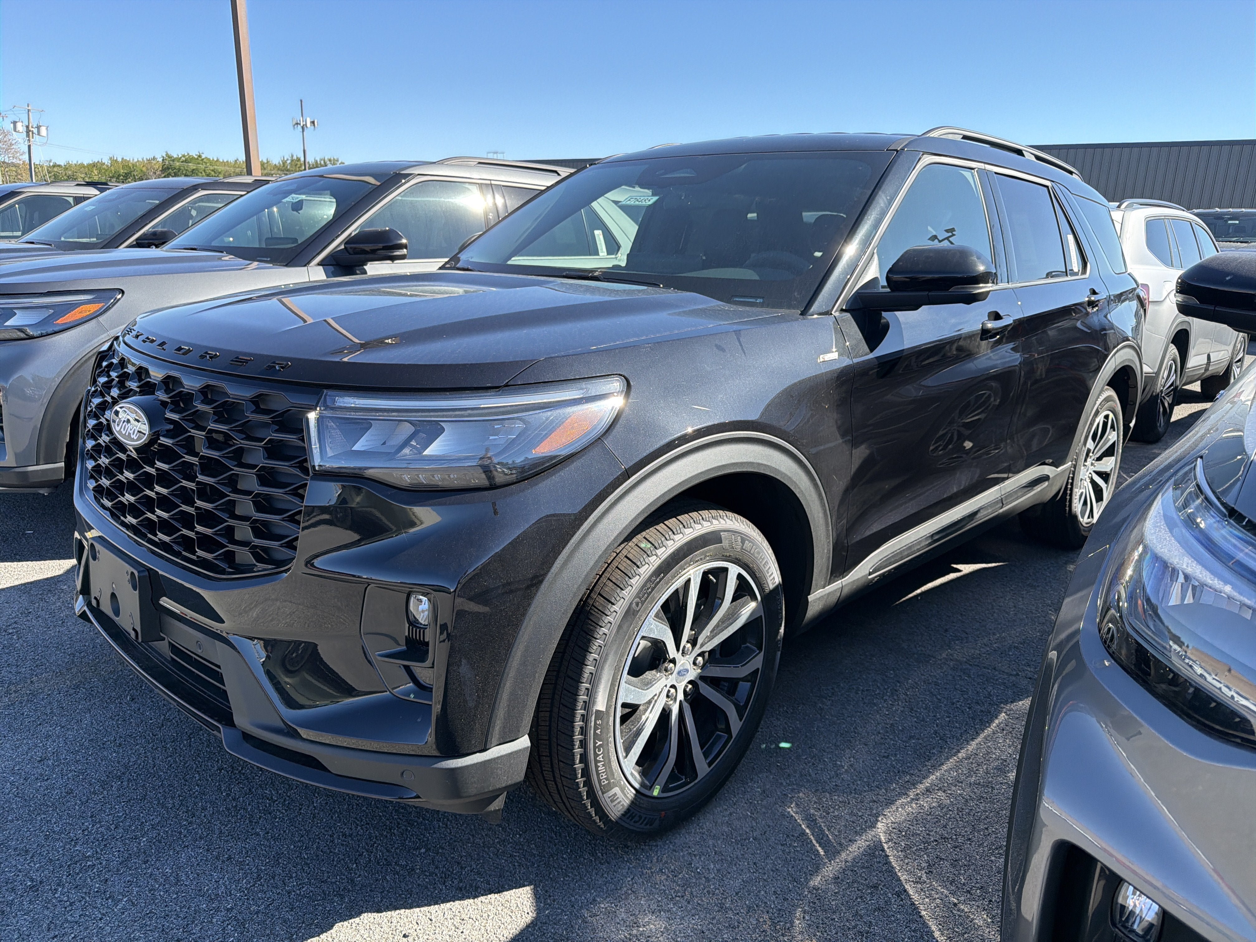 New 2027 Ford Explorer ST-Line AWD/4WD image 4