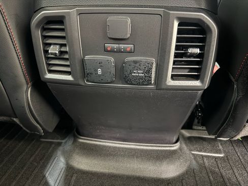 Used 2019 Ford F150 Lariat w/ Equipment Group 502A Luxury AWD/4WD image 25