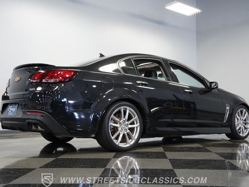 Used 2014 Chevrolet SS RWD image 28