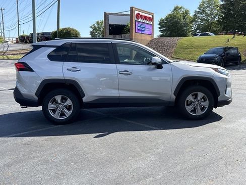 Used 2024 Toyota RAV4 XLE FWD image 4