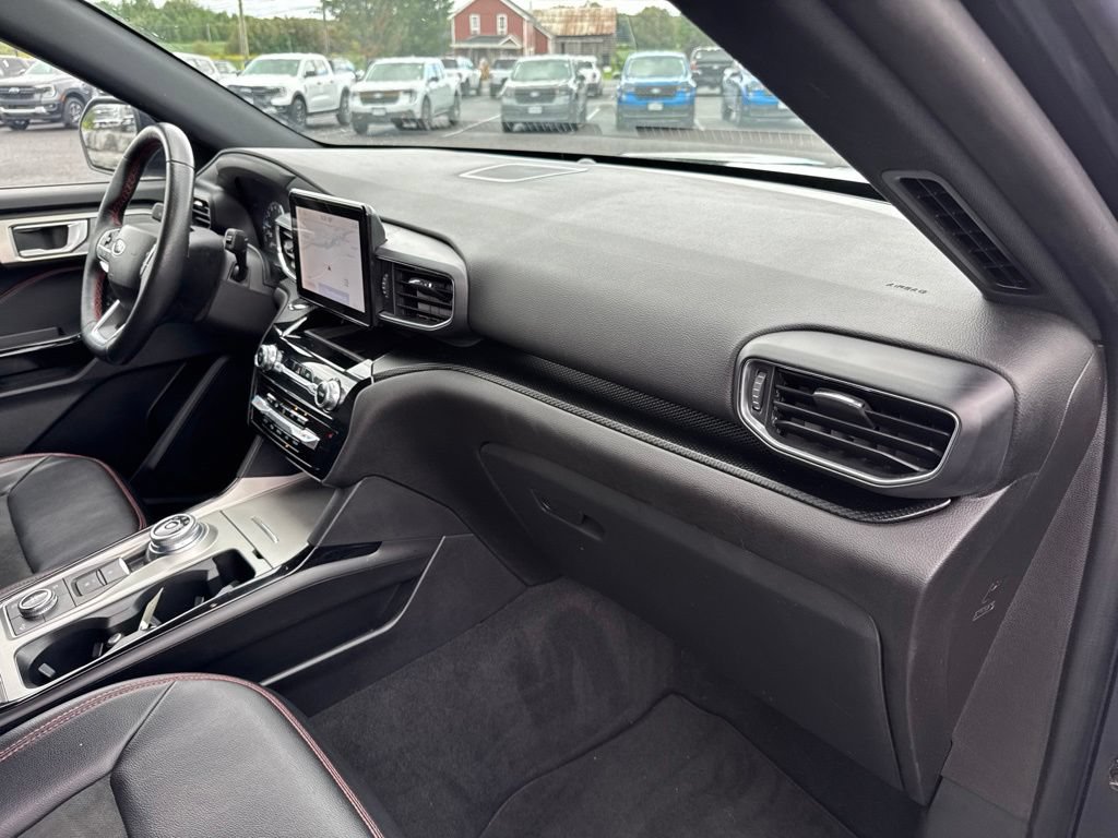 Used 2023 Ford Explorer ST-Line AWD/4WD image 23