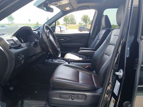 Used 2023 Honda Ridgeline Black Edition image 11