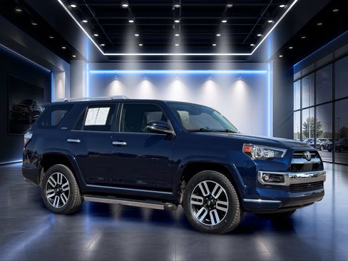 Used 2023 Toyota 4Runner Limited AWD/4WD image 2