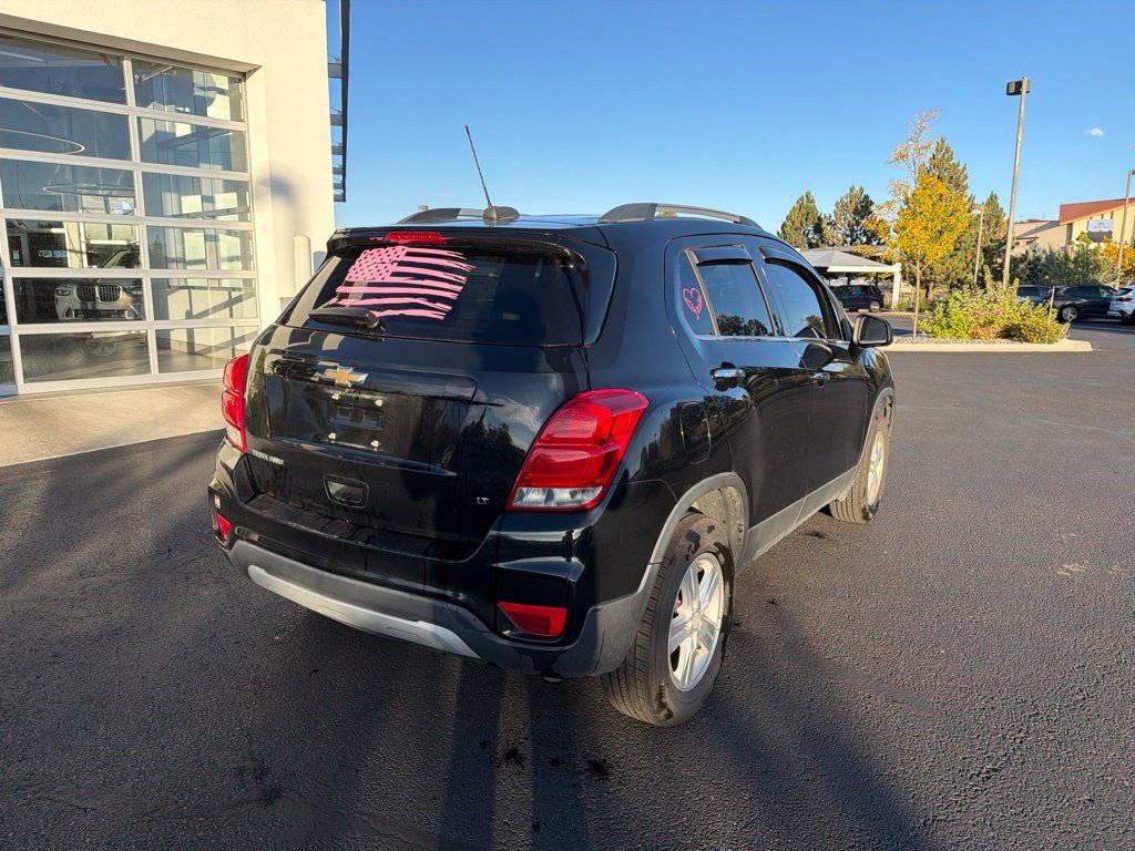Used 2017 Chevrolet Trax LT w/ LT Convenience Package AWD/4WD image 5