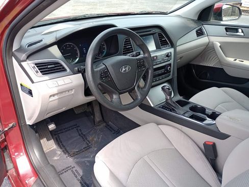 Used 2016 Hyundai Sonata SE FWD image 9