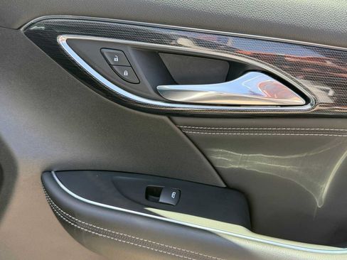 Used 2023 Buick Envision Essence FWD image 30