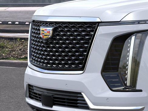 New 2026 Cadillac Escalade Luxury image 14