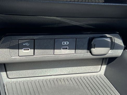 New 2026 Toyota Prius Plug-In Hybrid image 31