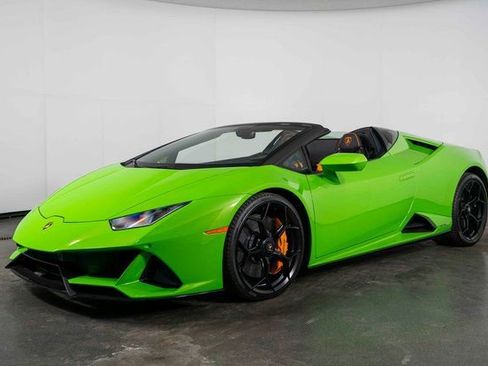 Used 2022 Lamborghini Huracan EVO image 4