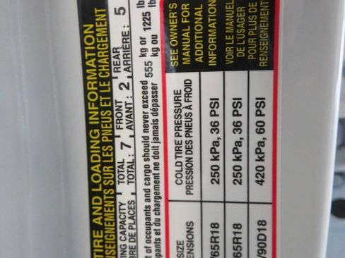 Used 2023 Toyota Highlander XLE FWD image 81