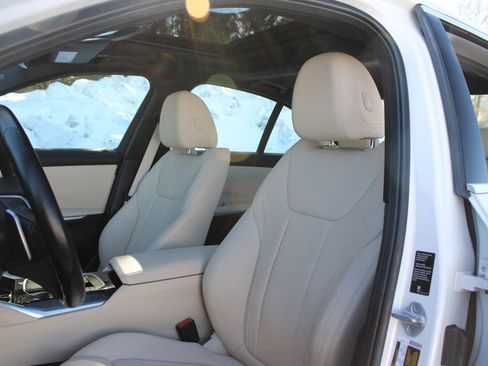 Used 2021 BMW 330i xDrive Sedan w/ Convenience Package image 14