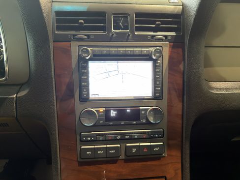 Used 2013 Lincoln Navigator 2WD w/ HD Trailer Tow Pkg image 13