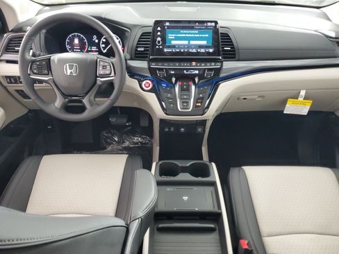 New 2026 Honda Odyssey Elite image 14