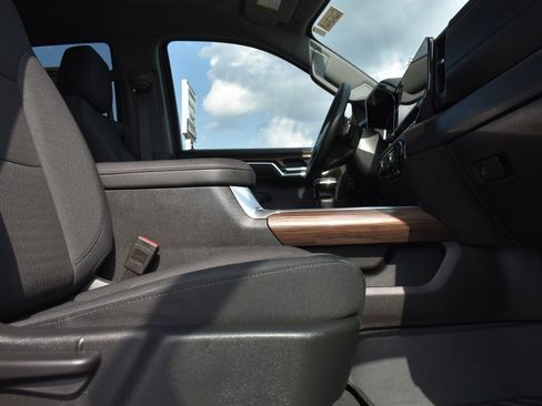 Used 2025 Chevrolet Silverado 1500 RST image 11