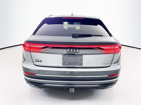 Used 2021 Audi Q8 Prestige w/ Prestige Package image 18