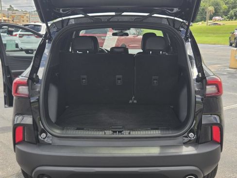 Used 2025 Ford Escape ST-Line FWD image 10