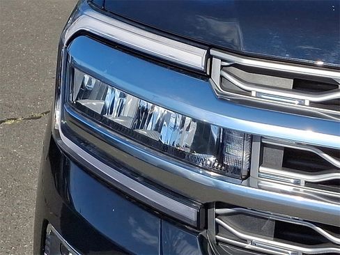 Certified 2023 Ford Expedition Platinum image 8