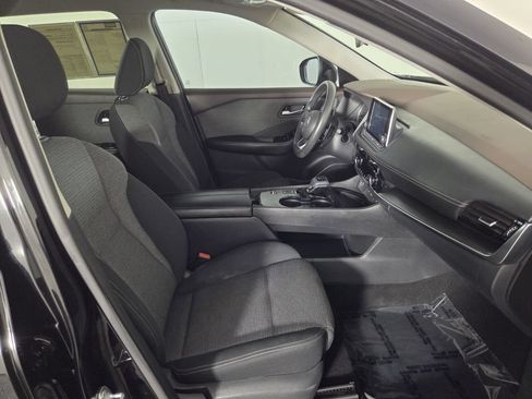 Used 2021 Nissan Rogue SV FWD image 31