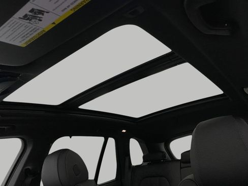 New 2026 BMW X5 xDrive50e w/ Executive Package image 33