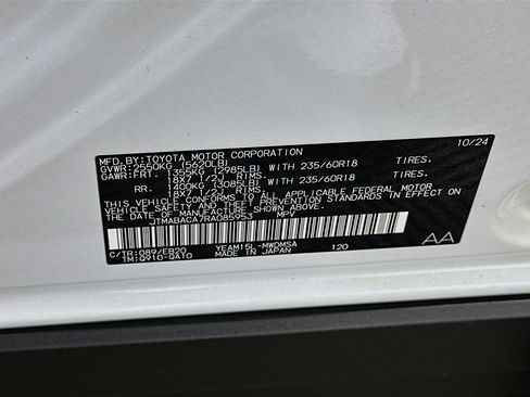 Used 2024 Toyota bZ4X AWD w/ Weather Package image 12