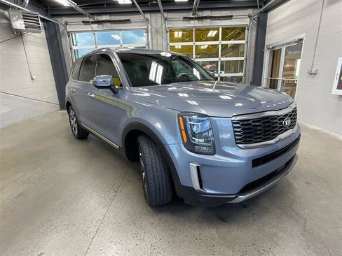 Used 2021 Kia Telluride S FWD image 7
