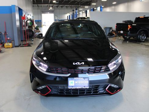 Used 2023 Kia Forte GT-Line FWD image 2