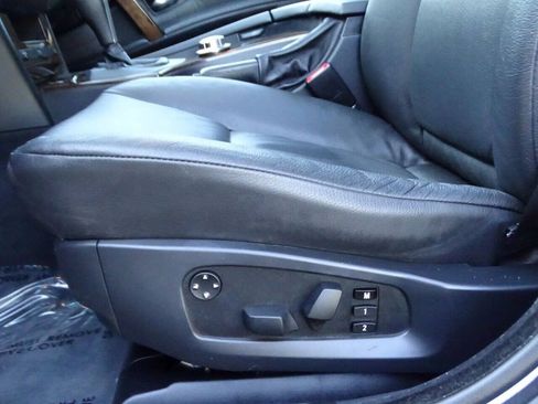 Used 2007 BMW 530xi Wagon AWD/4WD image 34