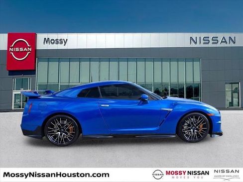 Certified 2024 Nissan GT-R w/ Floor Mat Package image 8