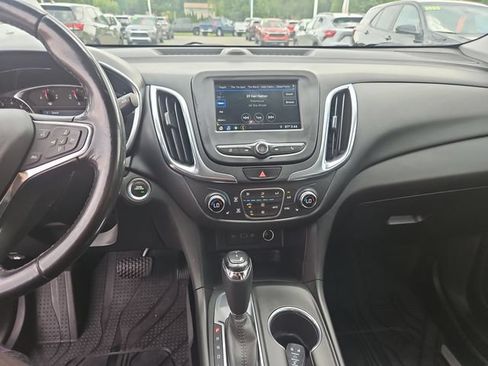 Used 2019 Chevrolet Equinox LT FWD image 18