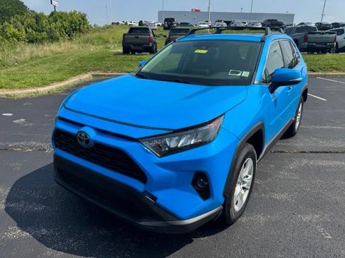 Used 2019 Toyota RAV4 XLE w/ Convenience Package AWD/4WD image 7
