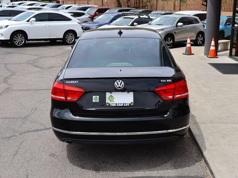 Used 2015 Volkswagen Passat TDI SEL Premium FWD image 10