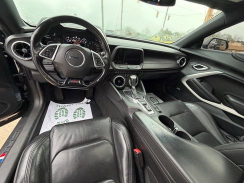 Used 2016 Chevrolet Camaro SS image 9