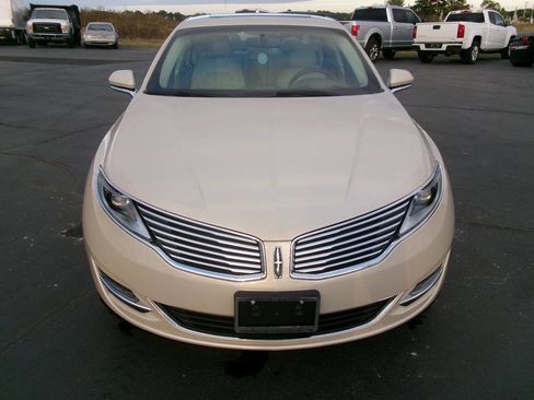 Used 2015 Lincoln MKZ w/ Equipment Group 102A Reserve image 9