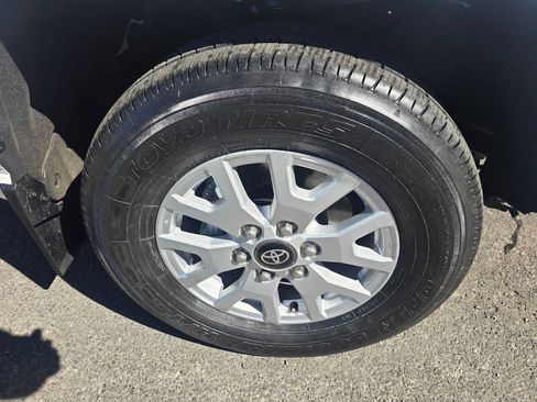 Used 2024 Toyota Tacoma SR5 RWD image 9