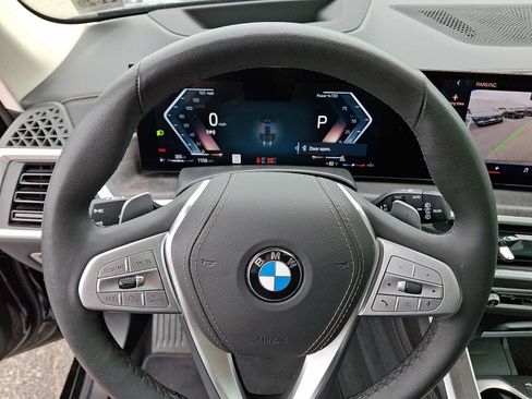Used 2025 BMW X7 xDrive40i AWD/4WD image 21