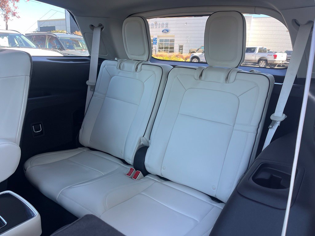 Used 2022 Lincoln Aviator Black Label Grand Touring w/ Class IV Trailer Tow Package AWD/4WD image 18