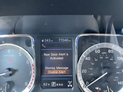 Used 2019 Nissan Titan SV w/ SV Convenience Package image 20